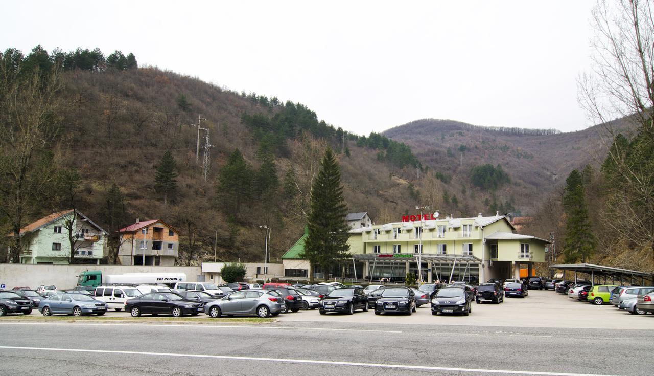 Motel Maksumic Jablanica Eksteriør billede